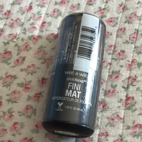 Wet n Wild Photofocus fini matte setting spray New - Picture 2 of 2